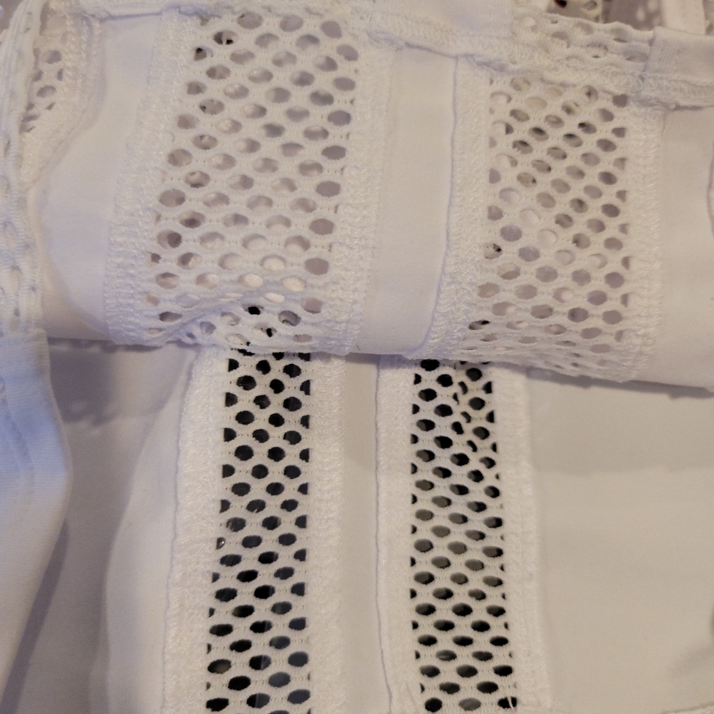 White bombshell Sportwear top - Picture 6 of 7